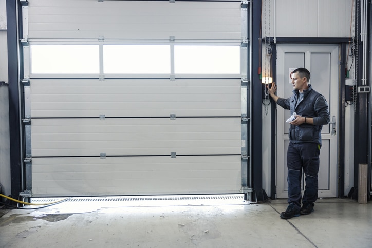   Door unsafe? Meticulous maintenance secures operation 
